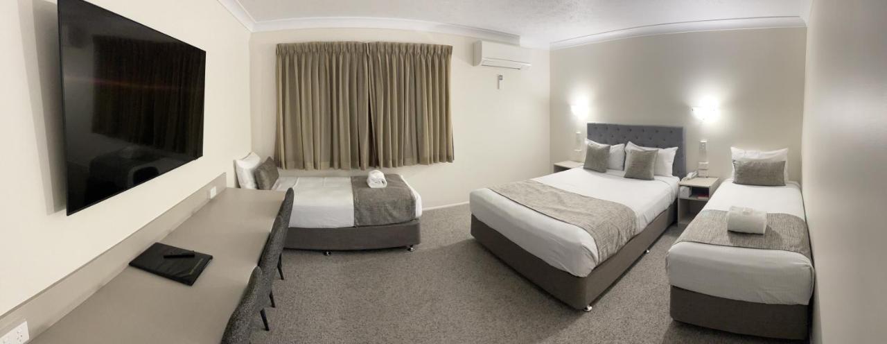 Rocky Gardens Motor Inn רוקהמפטון מראה חיצוני תמונה