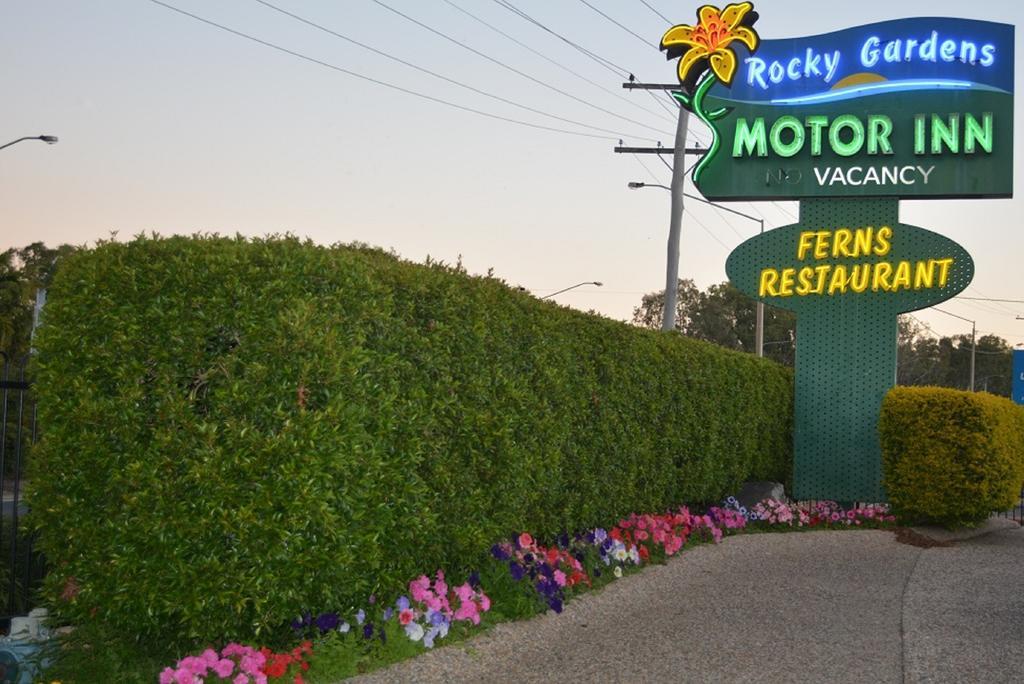 Rocky Gardens Motor Inn רוקהמפטון מראה חיצוני תמונה
