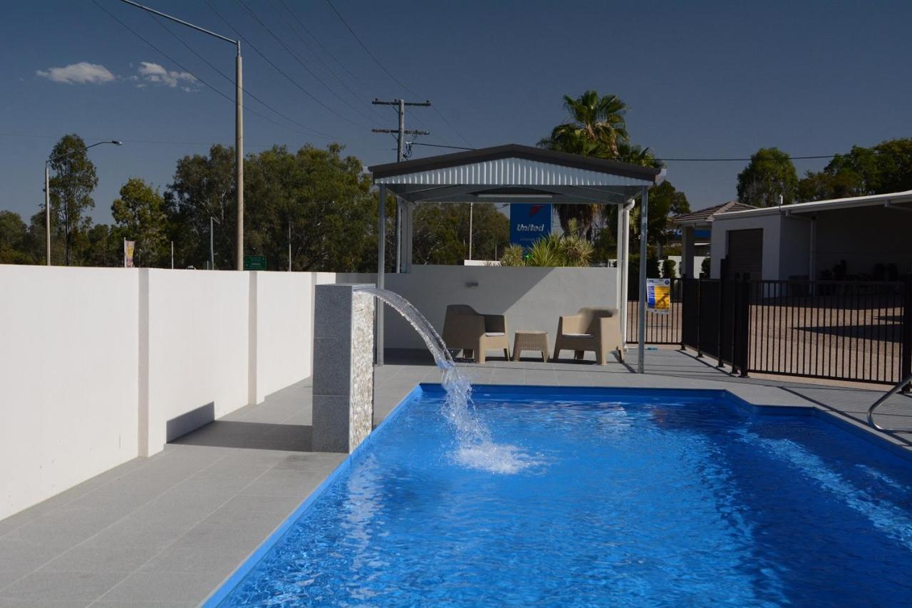 Rocky Gardens Motor Inn רוקהמפטון מראה חיצוני תמונה